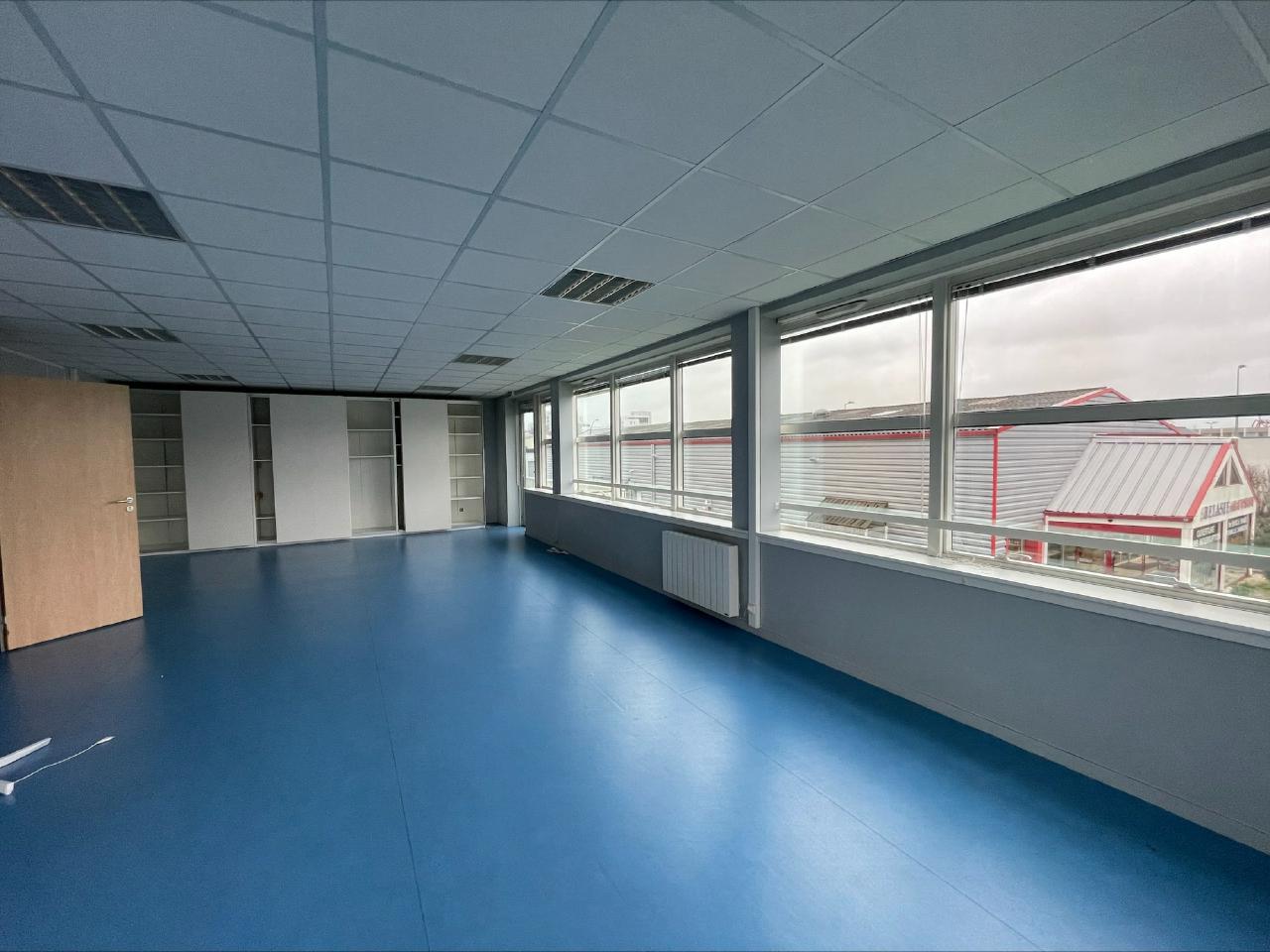 Bureau Rennes 120m² Location bureau Rennes Ille-et-Vilaine OLBUR2420989 1